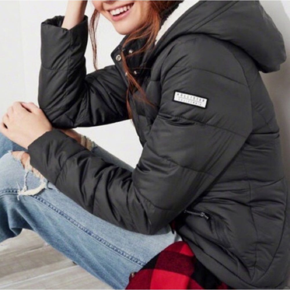 Hollister Gray Sherpa Lined Hooded Puffer Jacket Coat Size Medium - Picture 2 of 12